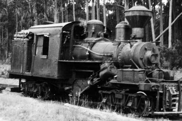Photograph taken about 1940 (Source: FCRPA) : FCV Climax locomotive at Collins Siding